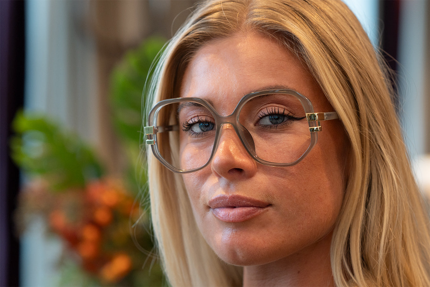ERNA transp grey Reading Glasses NYHET