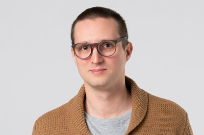 CARRIE Transp. Grey-Solid Black Reading glasses. 25% Off, Get left in stock